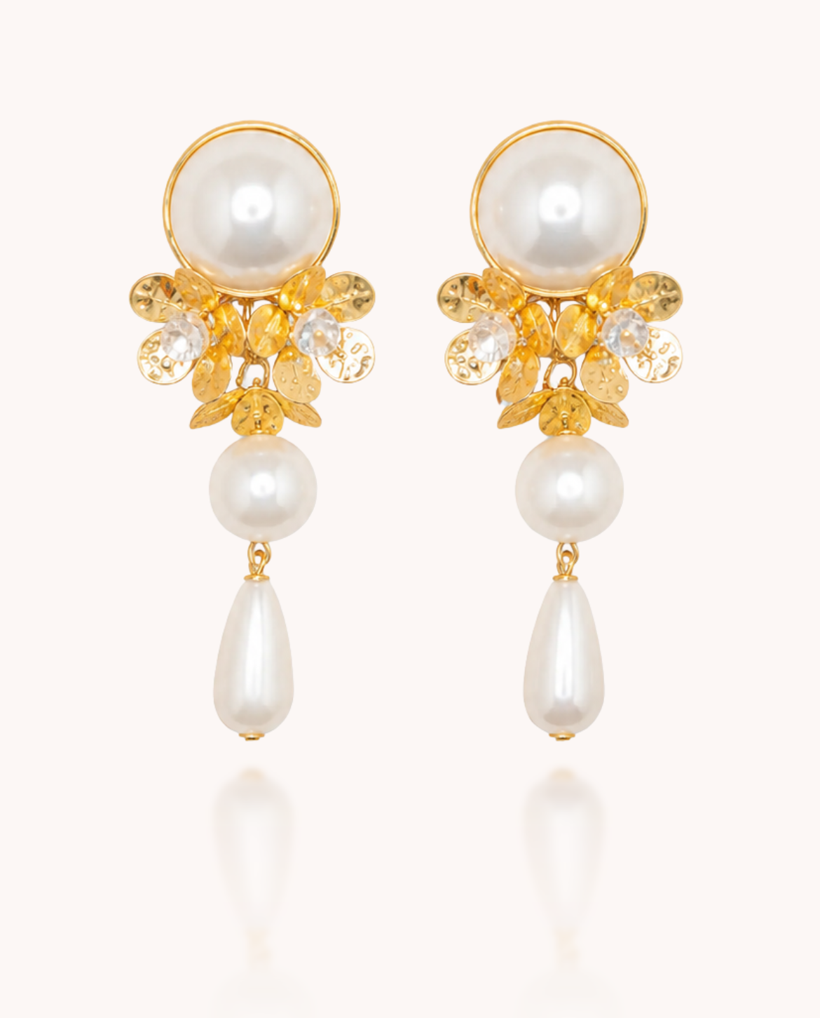 Athena Pearl Earring