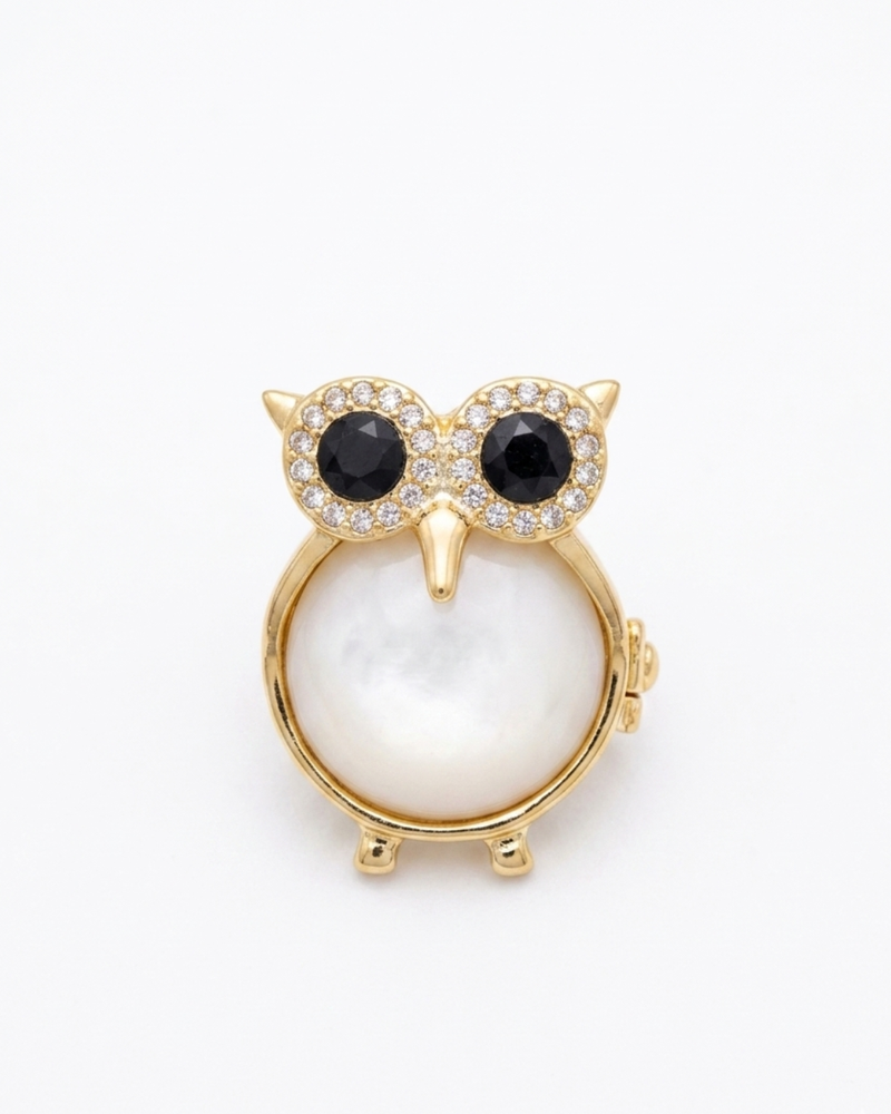 Hedwig Brooch