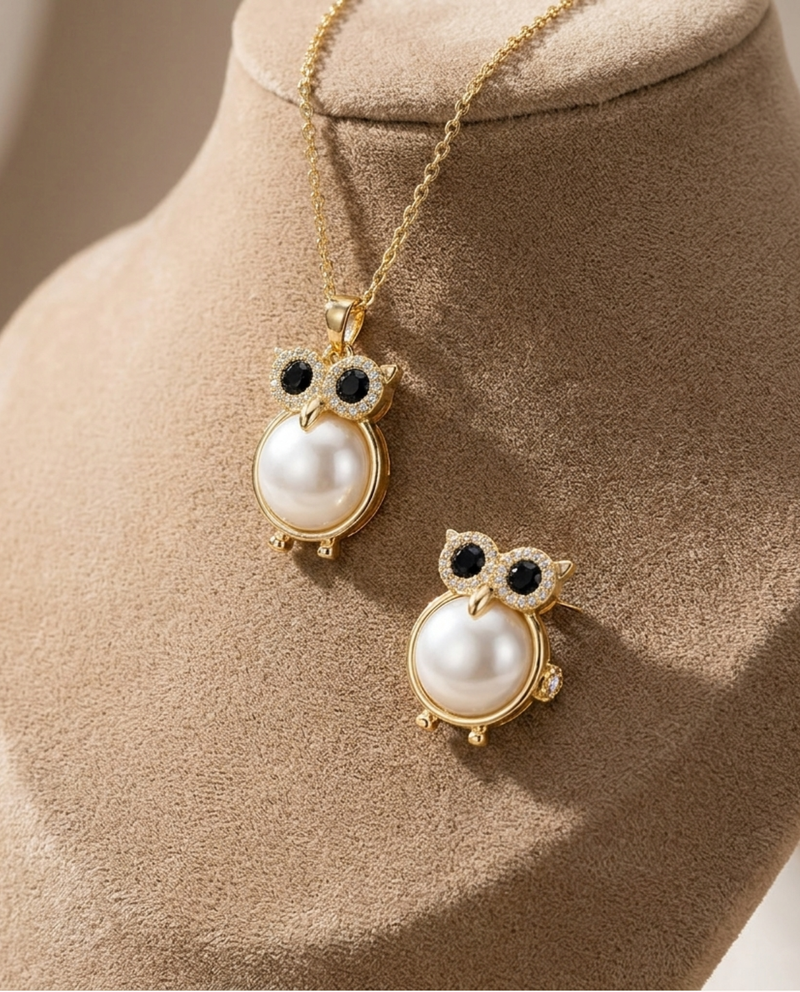 Hedwig Pendant + Hedwig Brooch