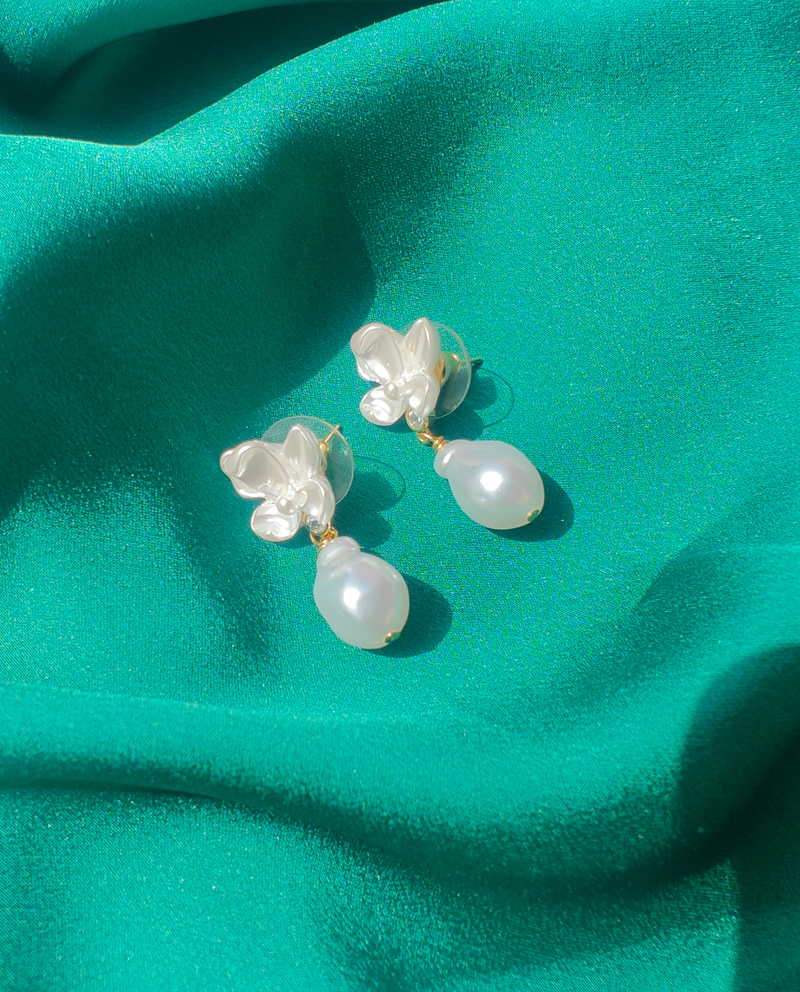 Hibiscus Pearl Drop