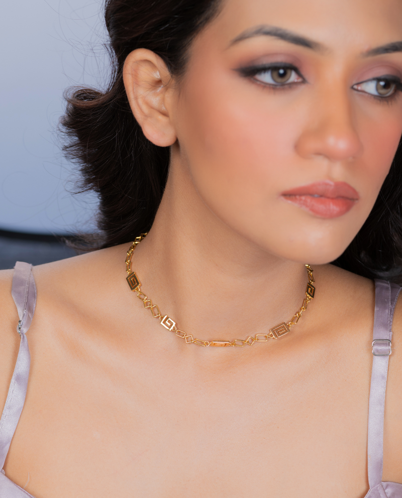 Astra Choker