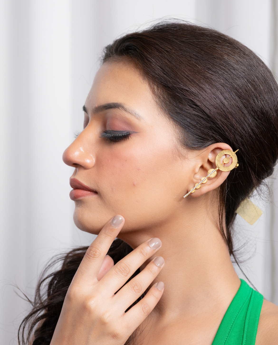 Noir Earcuff