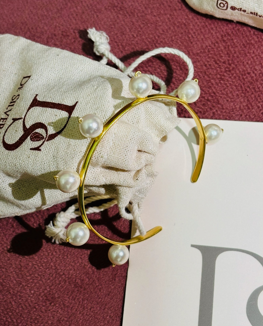 Pearl bracelet