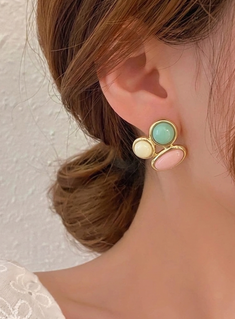 Lagoon Pearl Studs