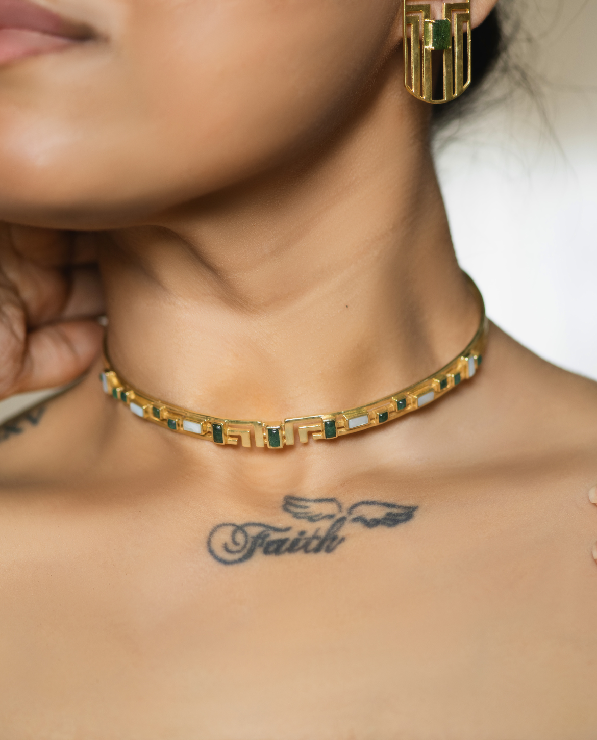 Greca Choker