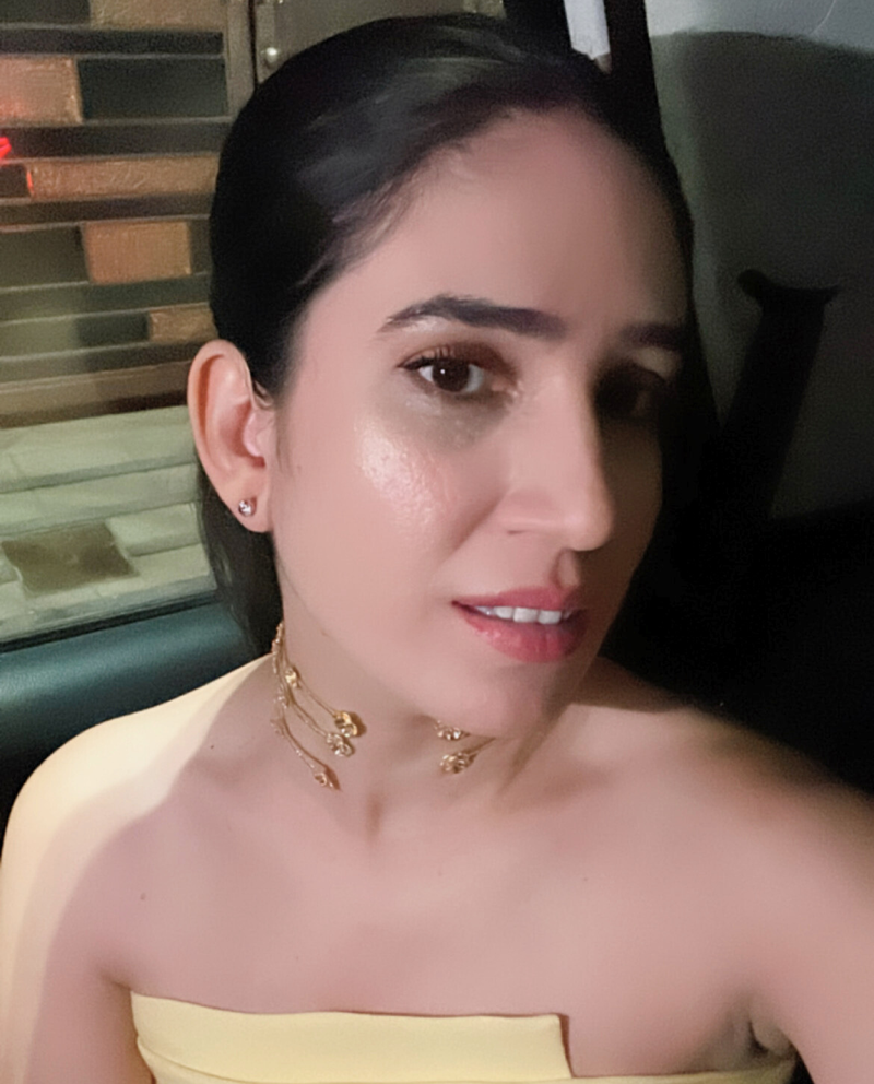 Sakura choker
