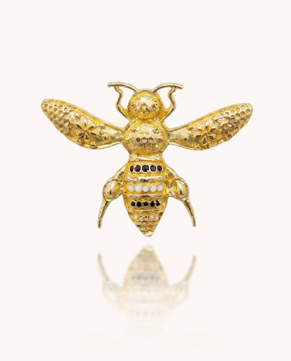 Bee Earcuff