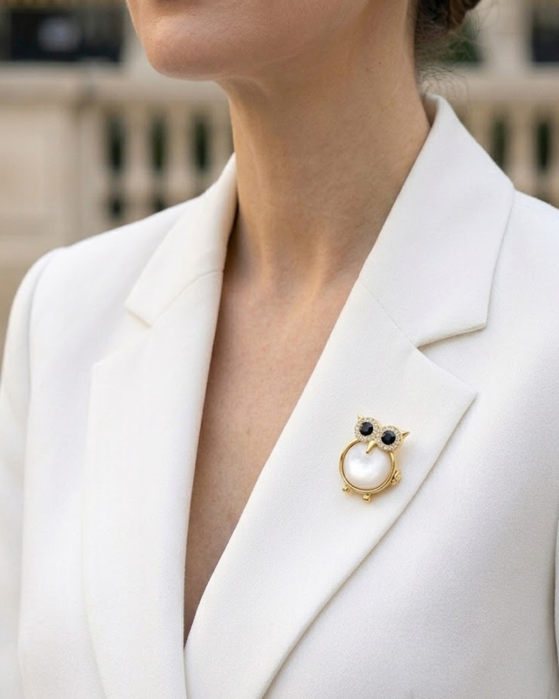 Hedwig Brooch