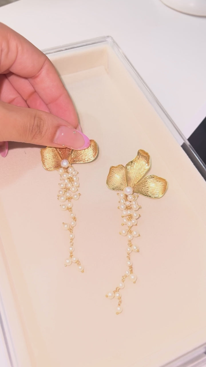 Leafy Pearl Earring