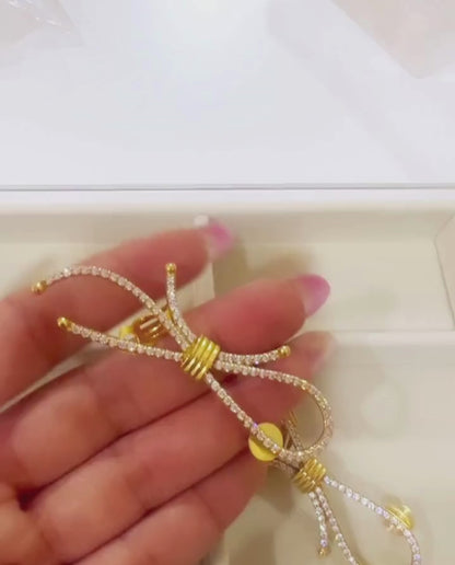 Bow Ear cuff