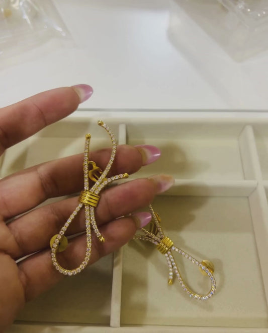Bow Ear cuff
